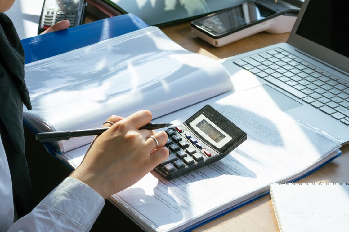 Angebotspreis berechnen: So kalkulierst du richtig als Freelancer (2026)